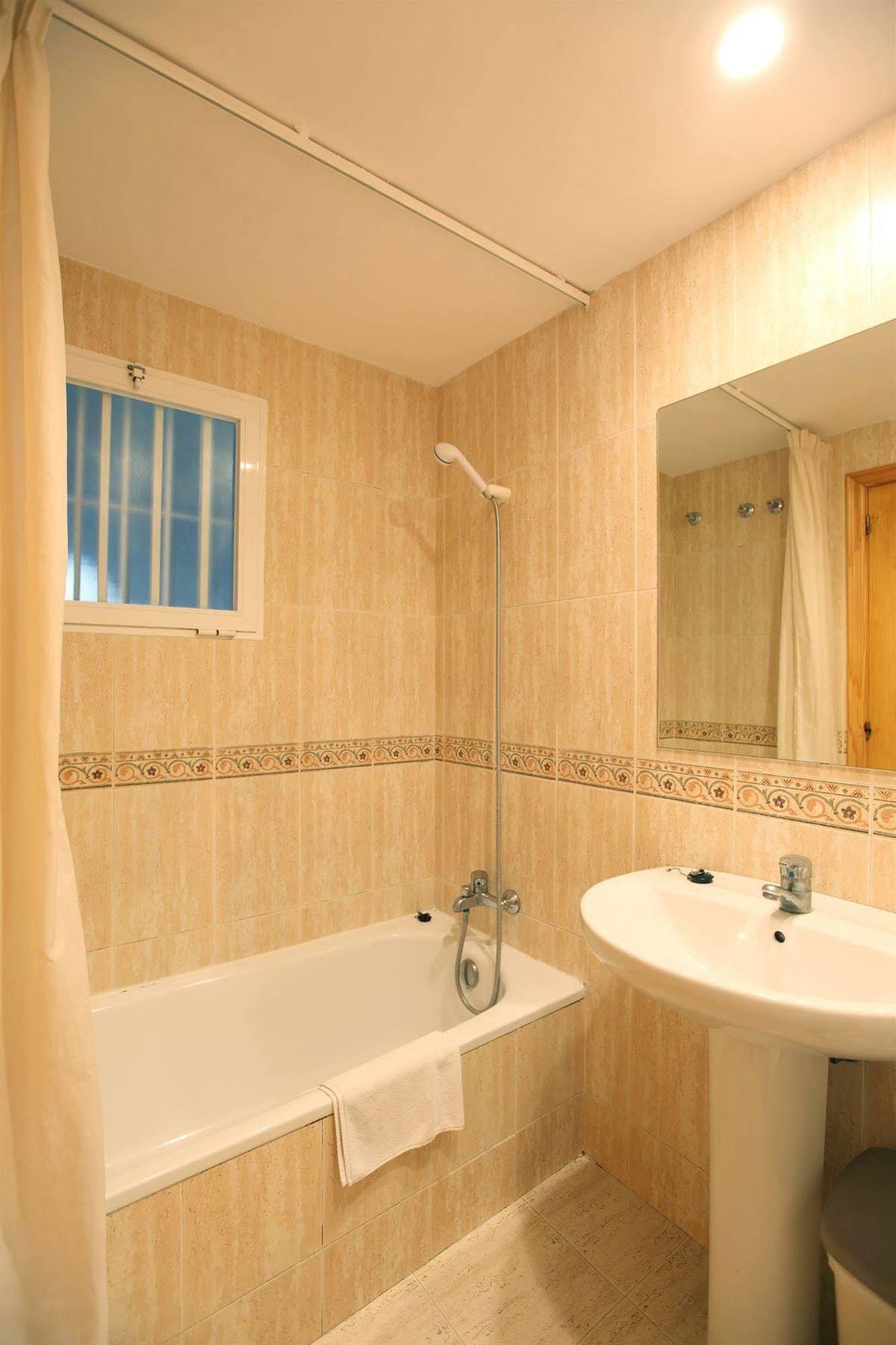 Apartamentos Benimar - Sabesa Бенидорм Екстериор снимка